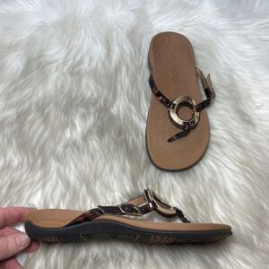 Vionic Karina Orthoheel Thongs Sz 6